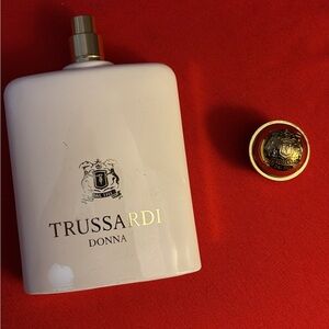 Trussardi Donna White and Gold Fragrance
